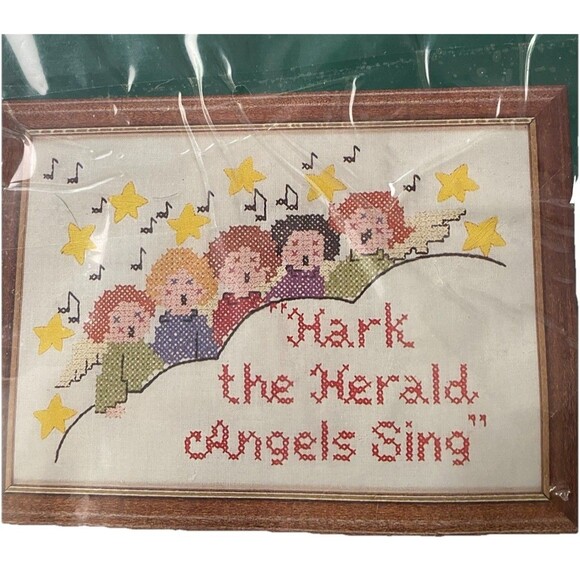 Christmas Printed Crosstitch Kit Needles 'N Hoops   #393 Hark The Angels Sing - Picture 4 of 7